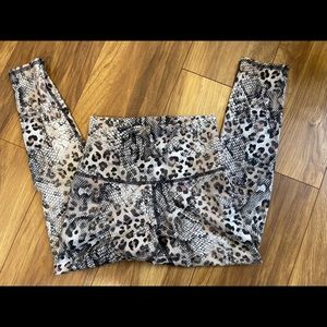 EVCR Mila 7/8 legging worn once